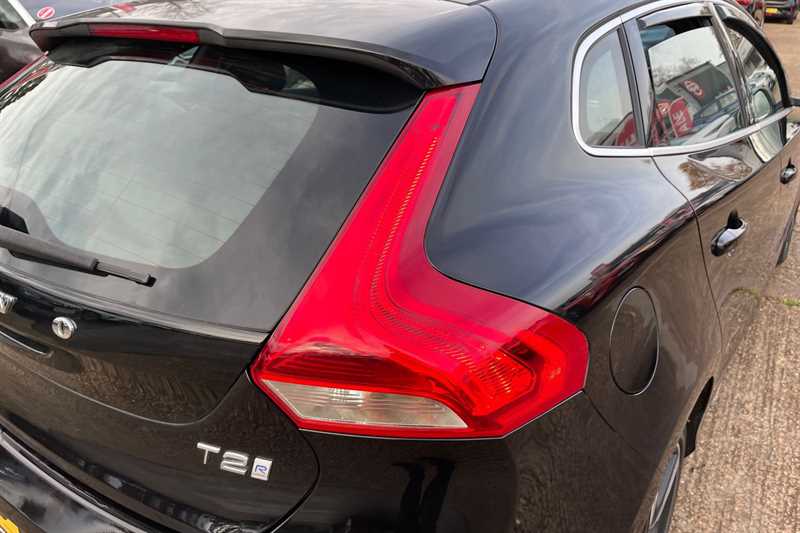 Used Volvo V40 2019 for sale - 76529457: Photo 32