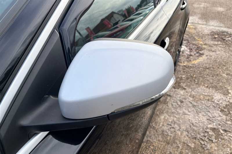 Used Volvo V40 2019 for sale - 76529457: Photo 35