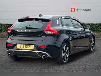 Used Volvo V40 2019 for sale - 76529457: Photo