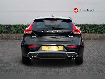 Used Volvo V40 2019 for sale - 76529457: Photo