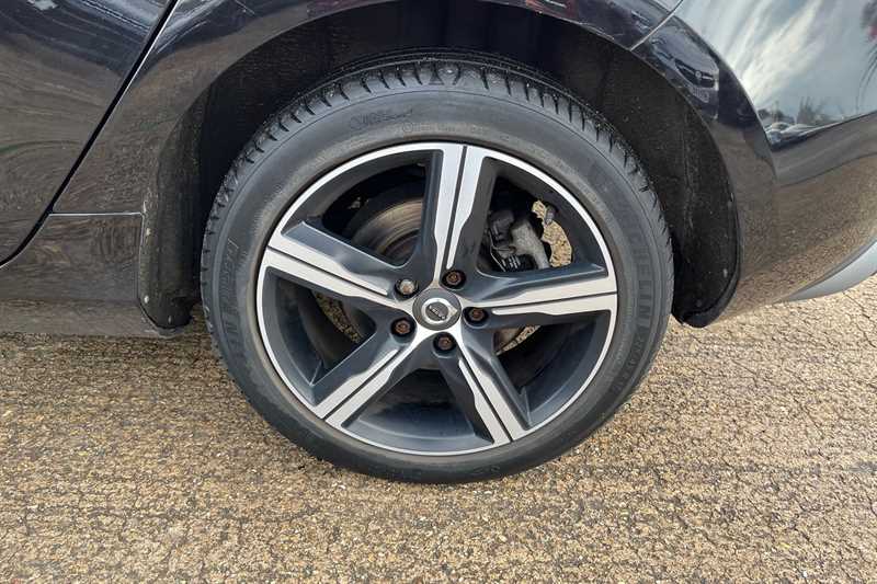 Used Volvo V40 2019 for sale - 76529457: Photo 9