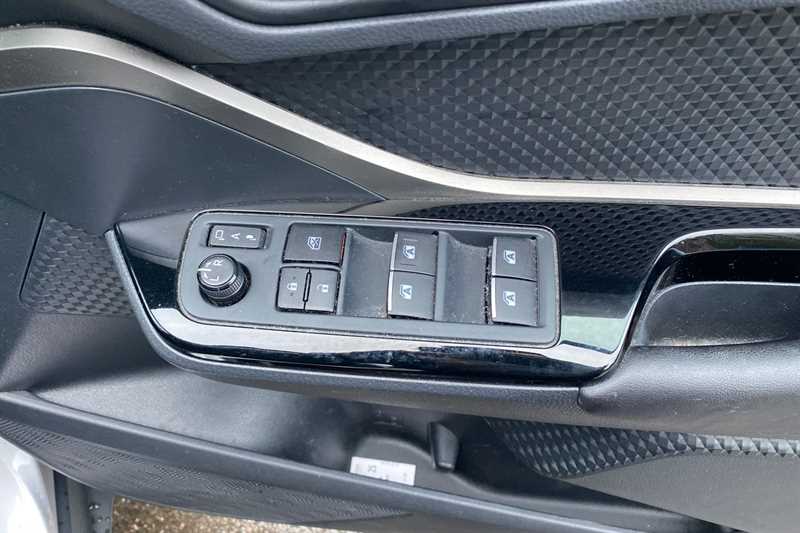 Used Toyota C-HR 2018 for sale - 77844417: Photo 16