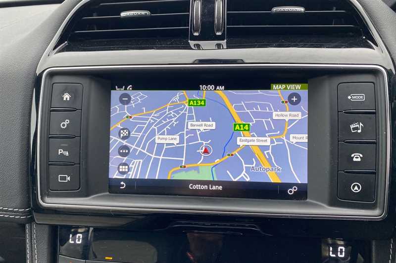 Used Jaguar F-Pace 2017 for sale - 76956855: Photo 18