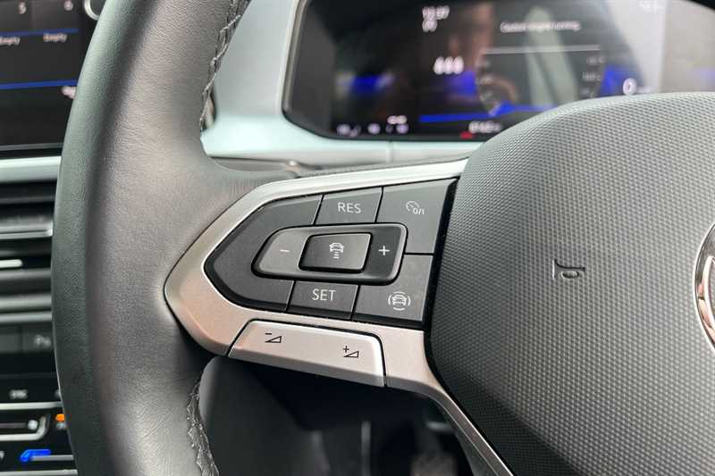 Used Volkswagen T-Roc 2022 for sale - 77566351: Photo 21