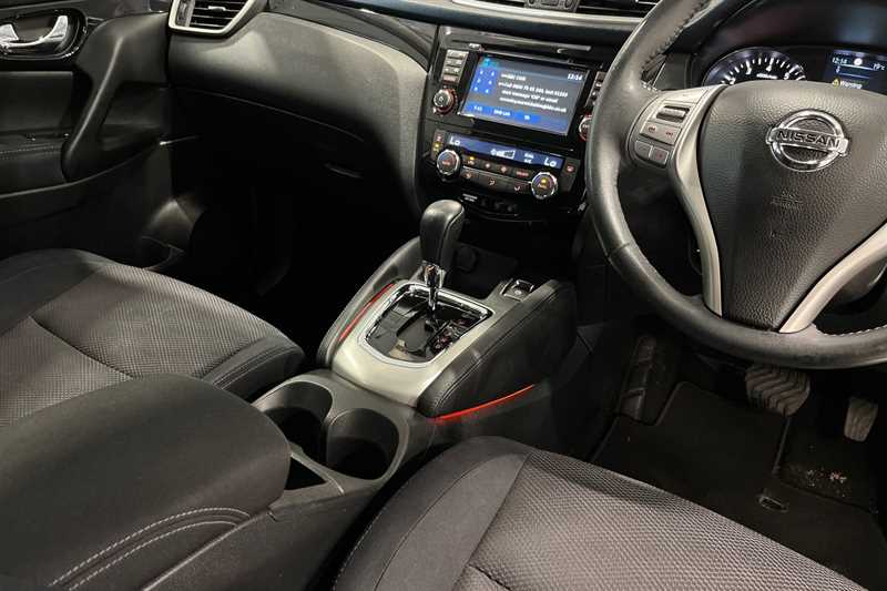 Used Nissan Qashqai 2015 for sale - 76529933: Photo 14