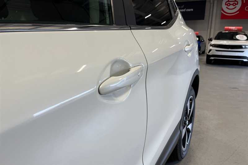 Used Nissan Qashqai 2015 for sale - 76529933: Photo 33