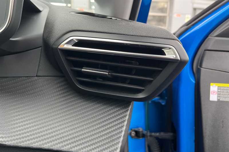 Used Peugeot E-208 2022 for sale - 76329394: Photo 37