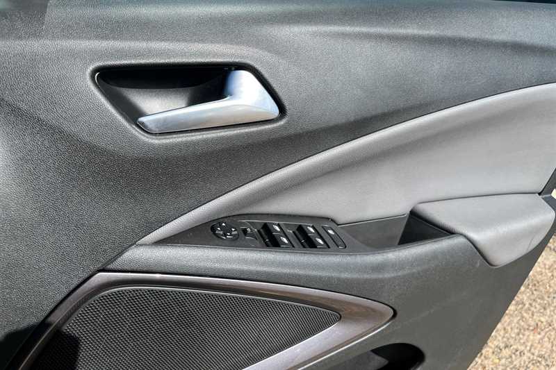 Used Vauxhall Crossland X 2018 for sale - 76463350: Photo 16