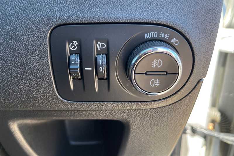 Used Vauxhall Crossland X 2018 for sale - 76463350: Photo 38