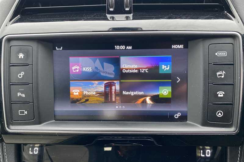 Used Jaguar F-Pace 2017 for sale - 76286551: Photo 17