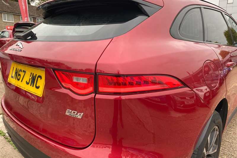 Used Jaguar F-Pace 2017 for sale - 76286551: Photo 32