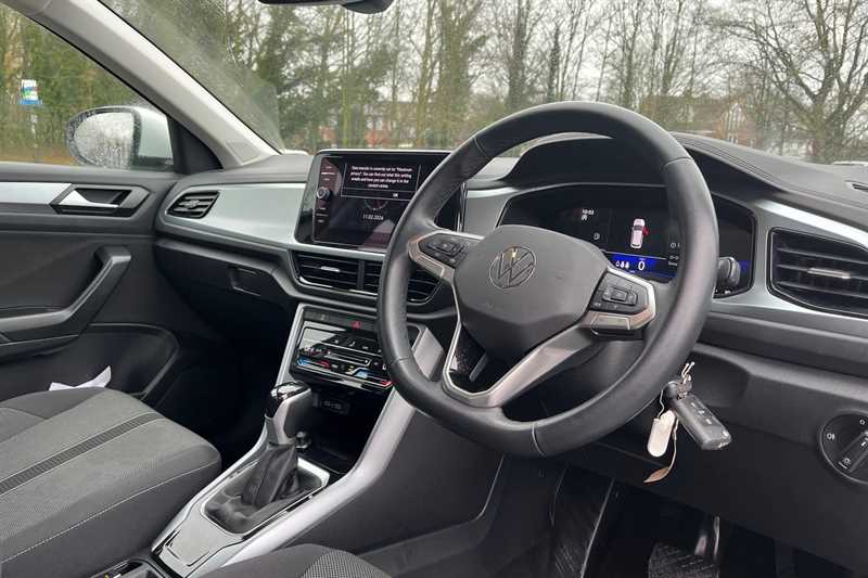 Used Volkswagen T-Roc 2023 for sale - 77757757: Photo 13