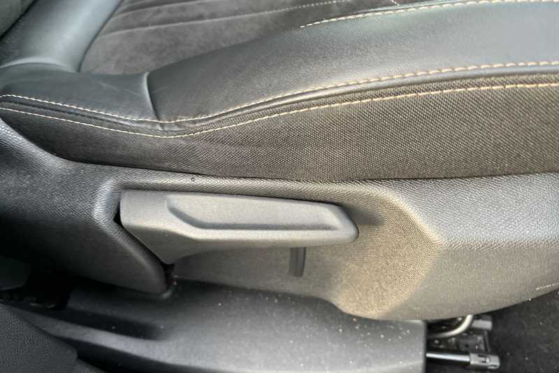 Used Peugeot 3008 2022 for sale - 77018529: Photo 26