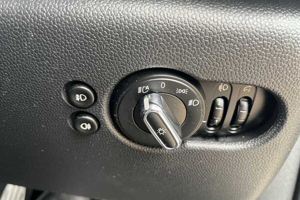 Used MINI Hatch 2019 for sale - 75748799: Photo 38