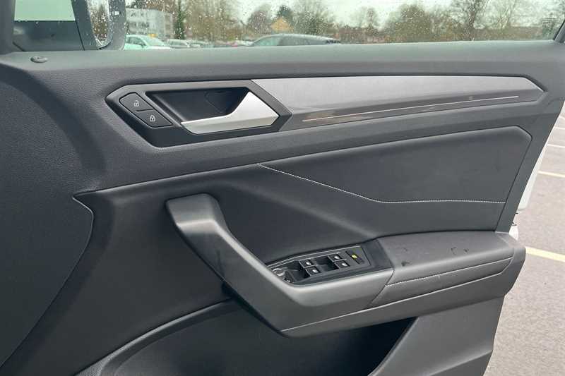 Used Volkswagen T-Roc 2022 for sale - 77348604: Photo 16