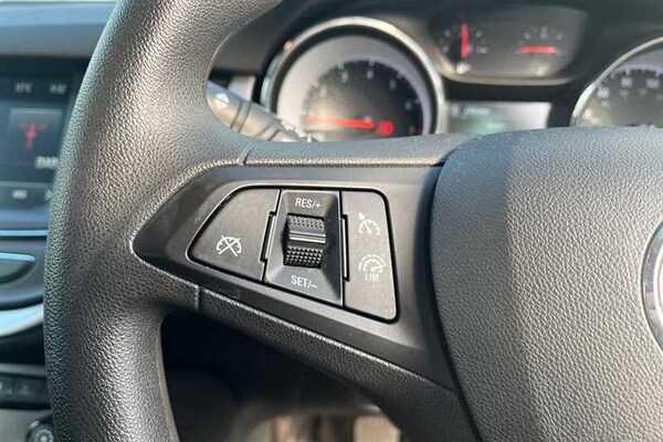 Used Vauxhall Astra 2019 for sale - 76088181: Photo 21