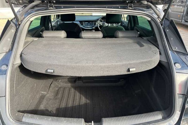 Used Vauxhall Astra 2019 for sale - 76088181: Photo 25