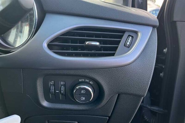 Used Vauxhall Astra 2019 for sale - 76088181: Photo 36