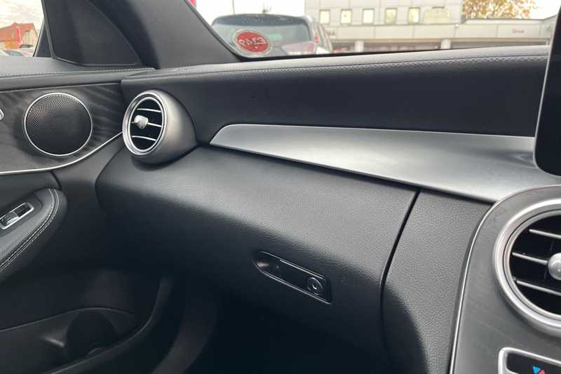 Used Mercedes-Benz C Class 2020 for sale - 76529538: Photo 40