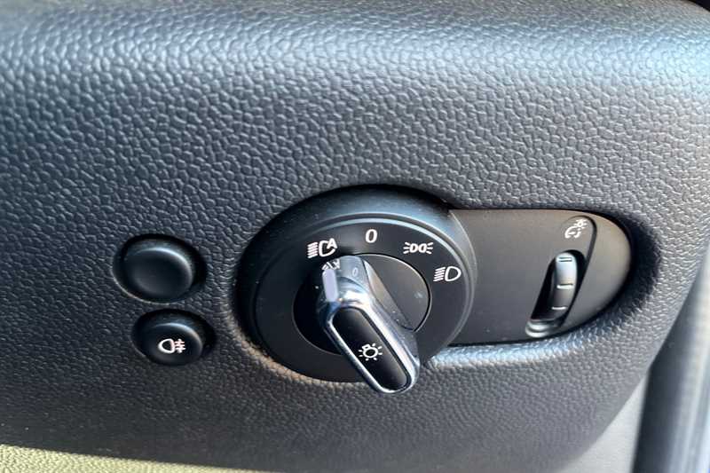 Used MINI Hatch 2018 for sale - 77828151: Photo 38