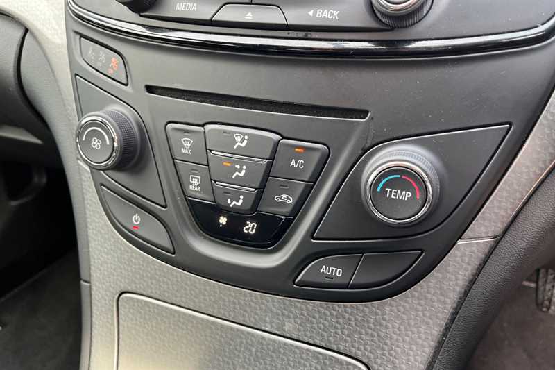 Used Vauxhall Insignia 2016 for sale - 76829341: Photo 15