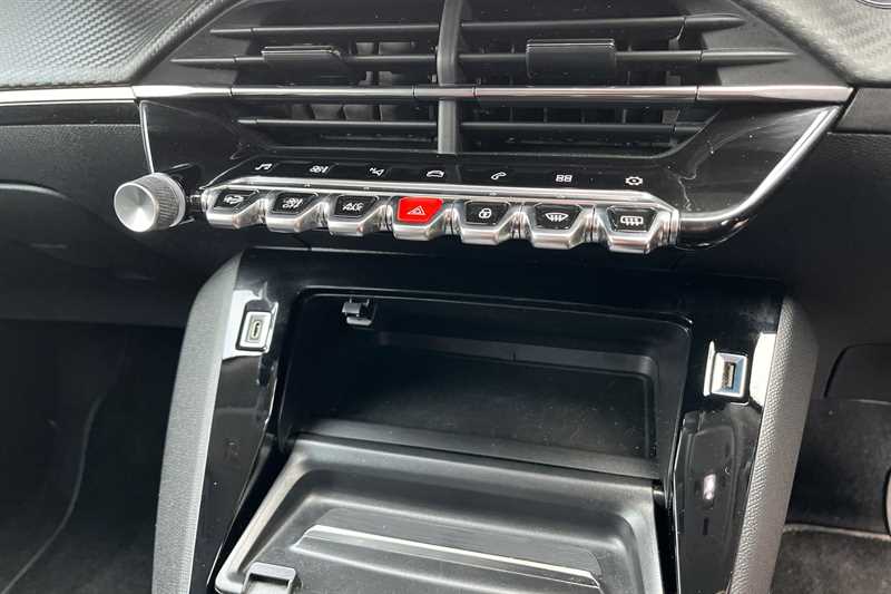 Used Peugeot 2008 2020 for sale - 77363078: Photo 15