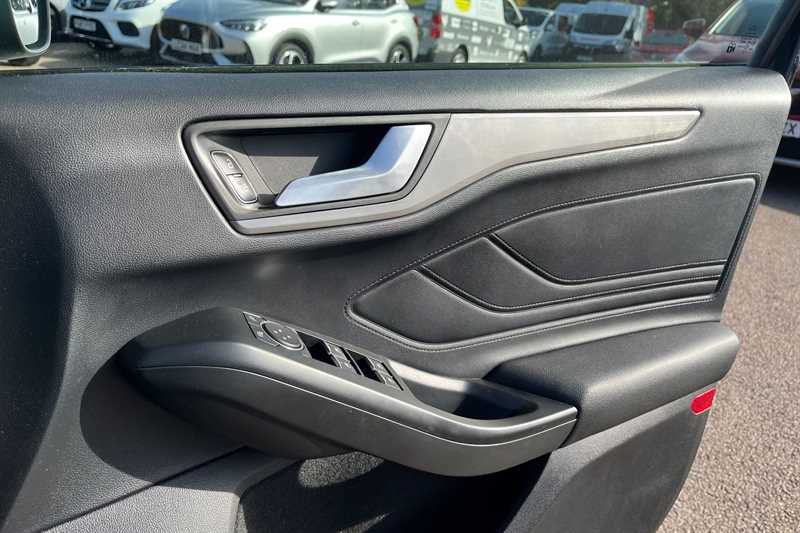 Used Ford Focus 2019 for sale - 76075611: Photo 16