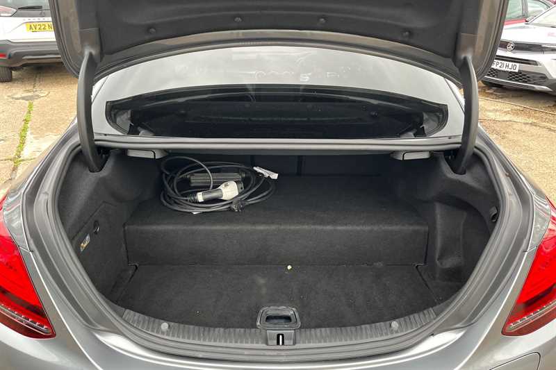 Used Mercedes-Benz C Class 2020 for sale - 76956115: Photo 25