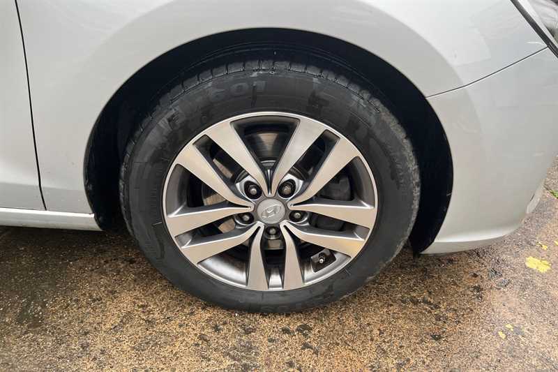 Used Hyundai i30 2018 for sale - 76530708: Photo 11
