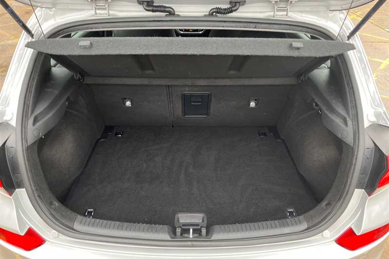 Used Hyundai i30 2018 for sale - 76530708: Photo 25