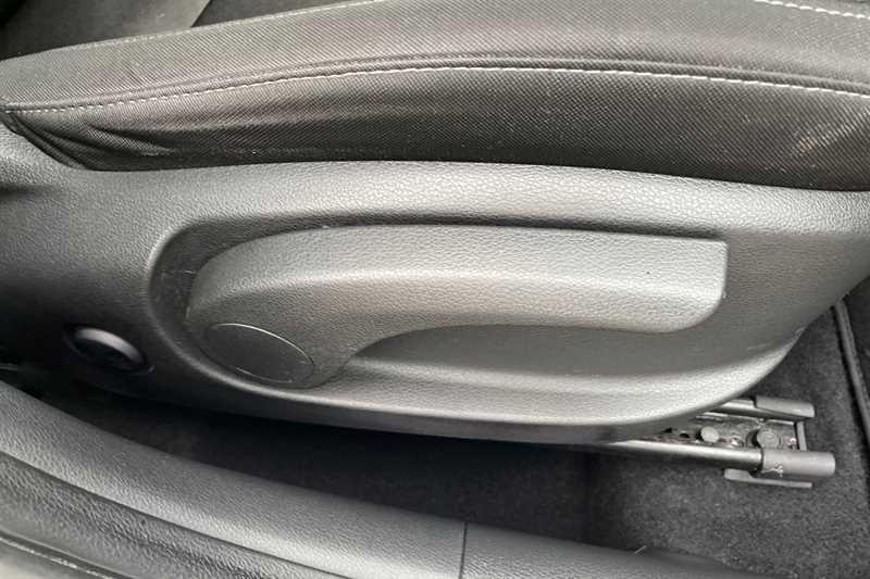 Used Hyundai i30 2018 for sale - 76530708: Photo 26