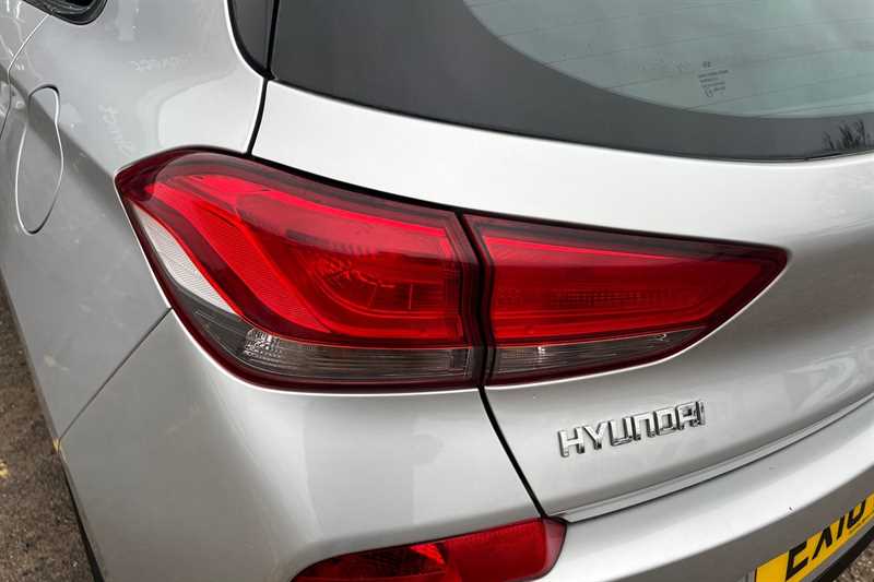 Used Hyundai i30 2018 for sale - 76530708: Photo 31