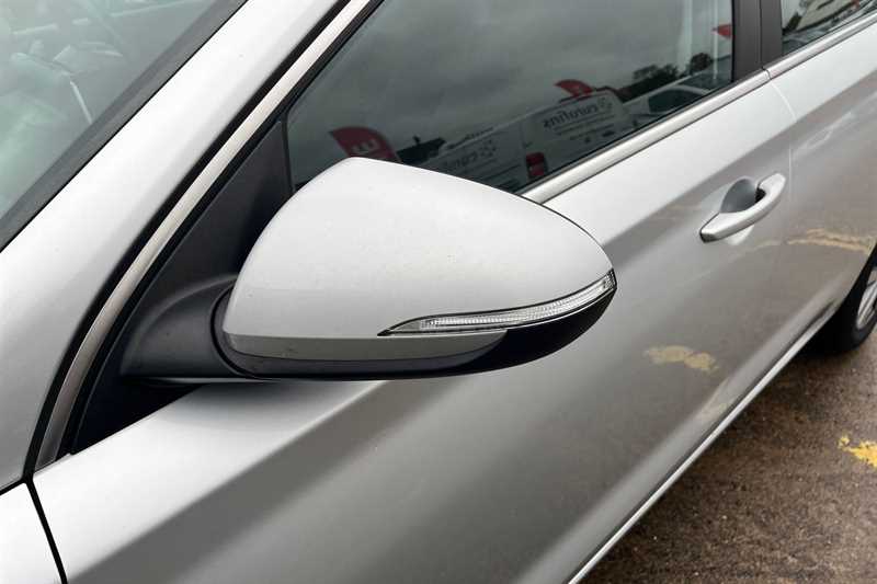 Used Hyundai i30 2018 for sale - 76530708: Photo 35