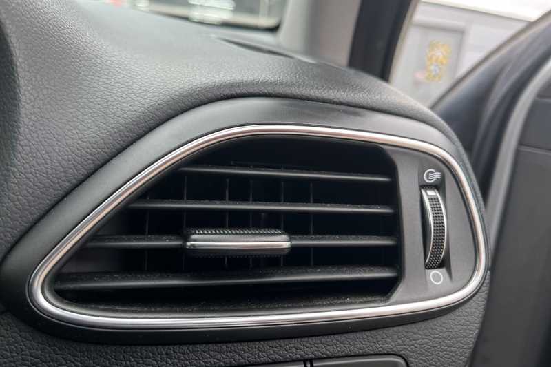 Used Hyundai i30 2018 for sale - 76530708: Photo 37