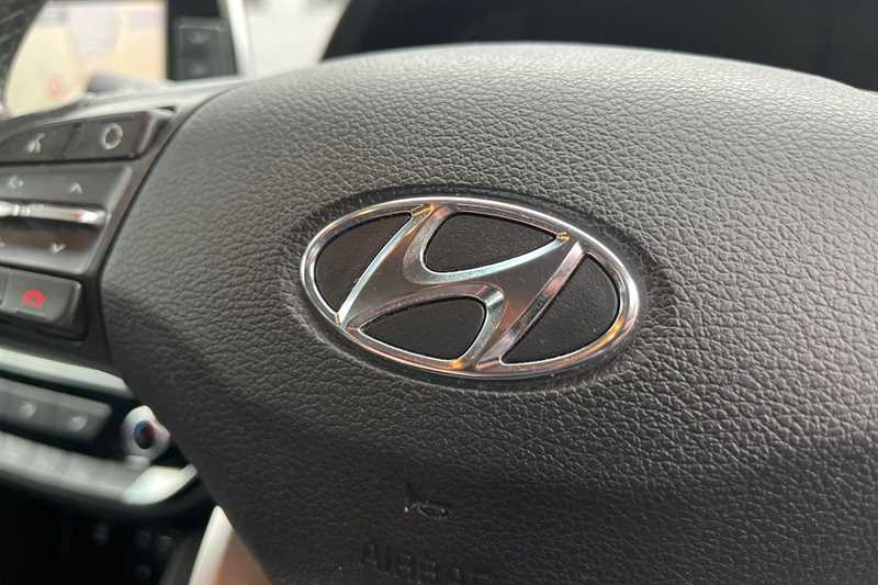 Used Hyundai i30 2018 for sale - 76530708: Photo 40