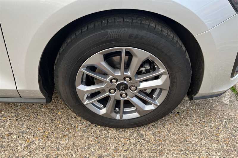 Used Ford Focus 2023 for sale - 76140623: Photo 10