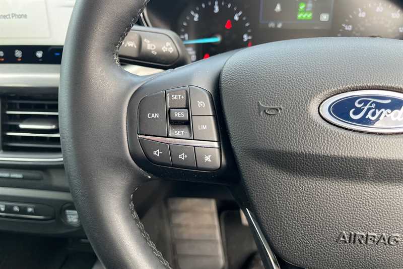Used Ford Focus 2023 for sale - 76140623: Photo 21