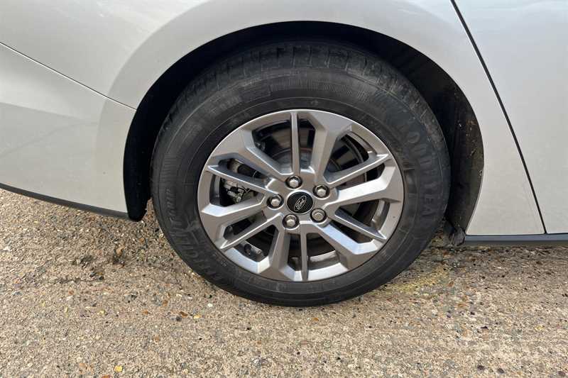 Used Ford Focus 2023 for sale - 76140623: Photo 9