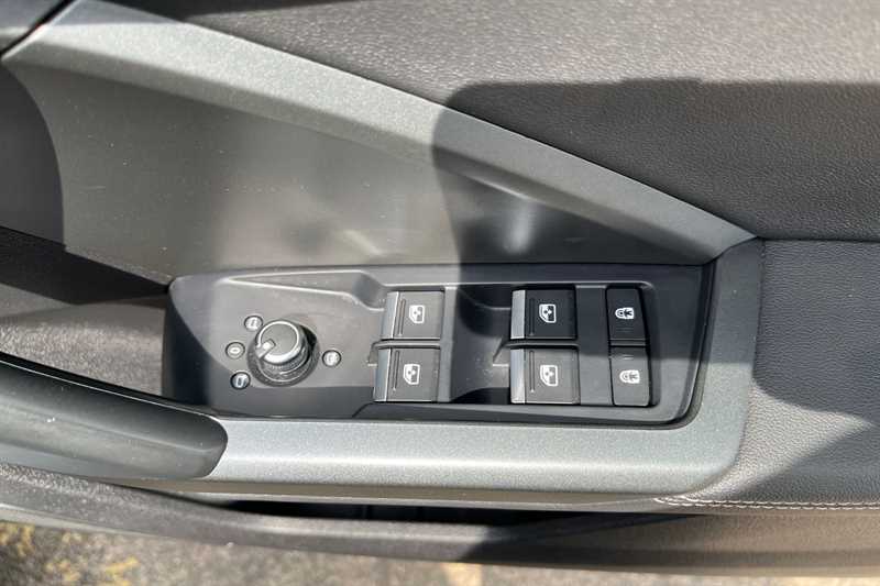 Used Audi Q3 2019 for sale - 76463210: Photo 16