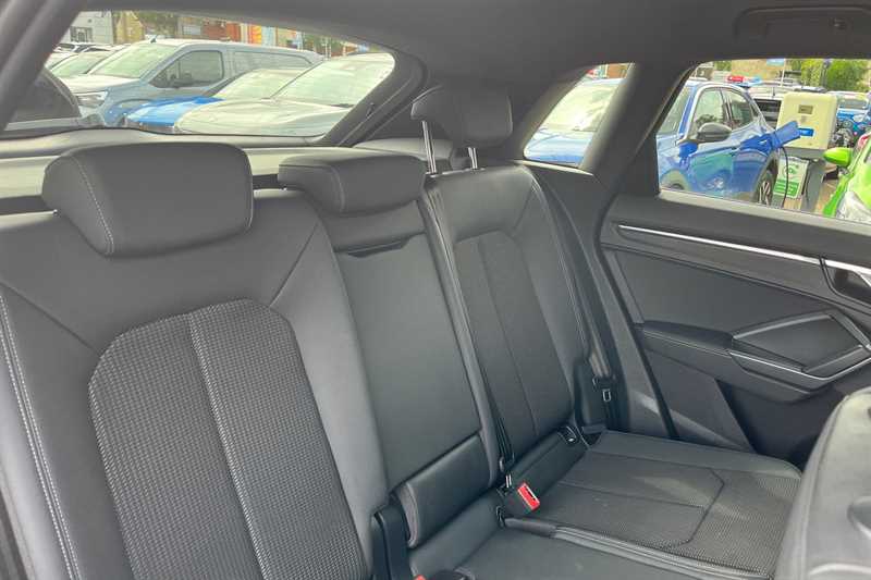 Used Audi Q3 2019 for sale - 76463210: Photo 24