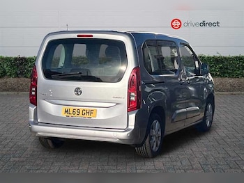 Used Vauxhall Astra 2023 for sale - 76891248: Photo