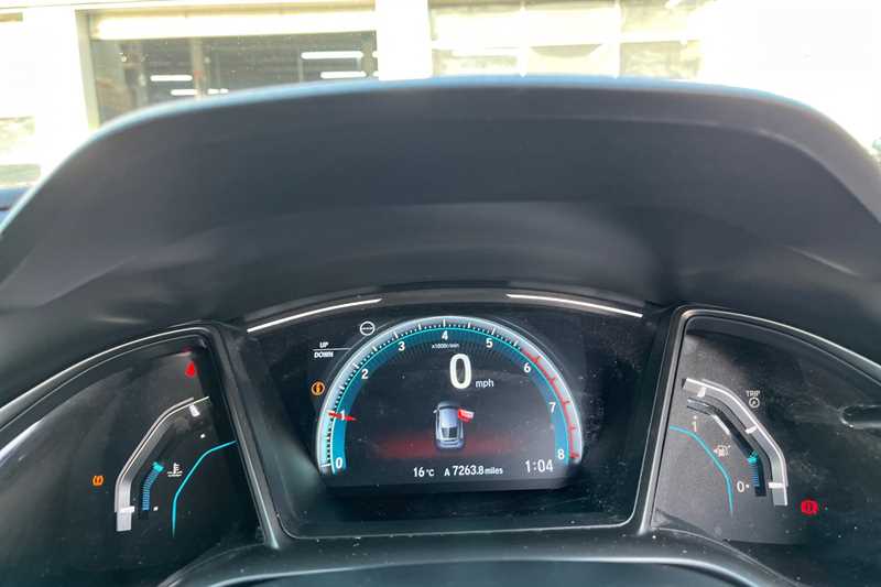 Used Honda Civic 2019 for sale - 76756501: Photo 20