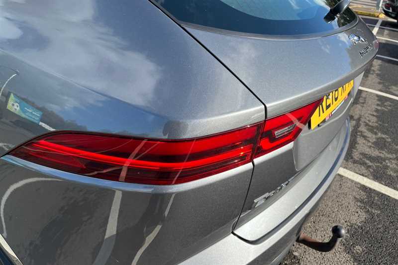 Used Jaguar E-Pace 2018 for sale - 76443559: Photo 31