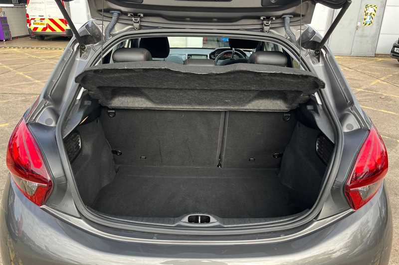 Used Peugeot 208 2018 for sale - 76351811: Photo 25
