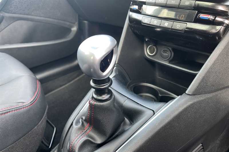 Used Peugeot 208 2018 for sale - 76351811: Photo 40