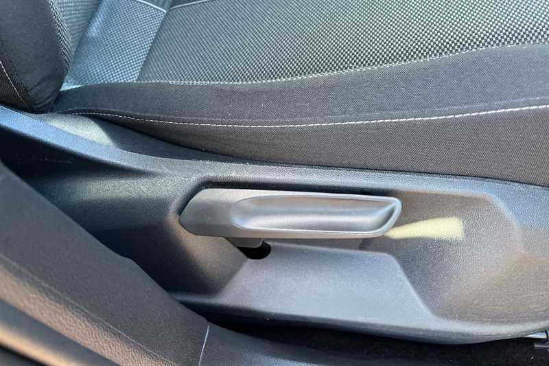 Used Volkswagen T-Roc 2024 for sale - 78160085: Photo 26