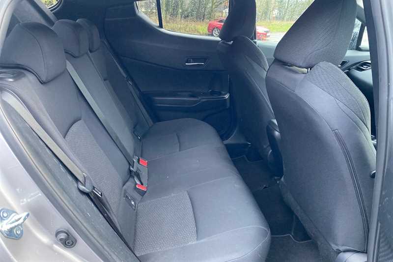 Used Toyota C-HR 2018 for sale - 77474015: Photo 24