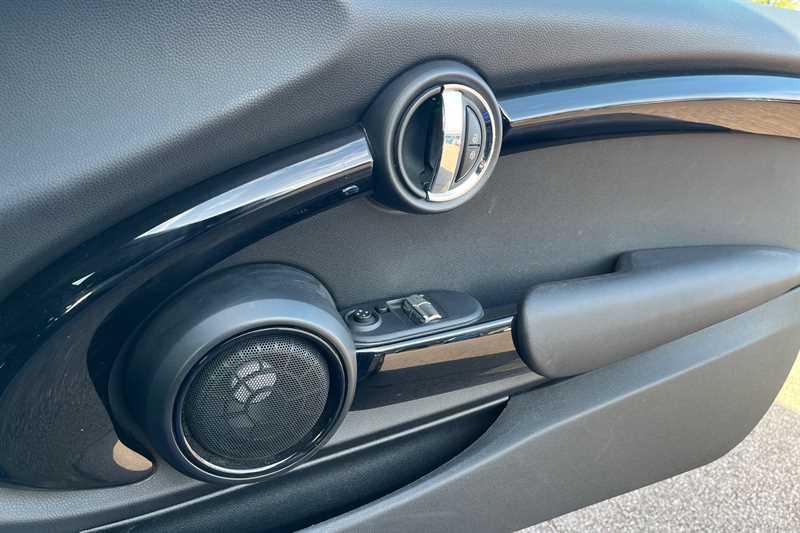 Used MINI Hatch 2018 for sale - 77914579: Photo 16