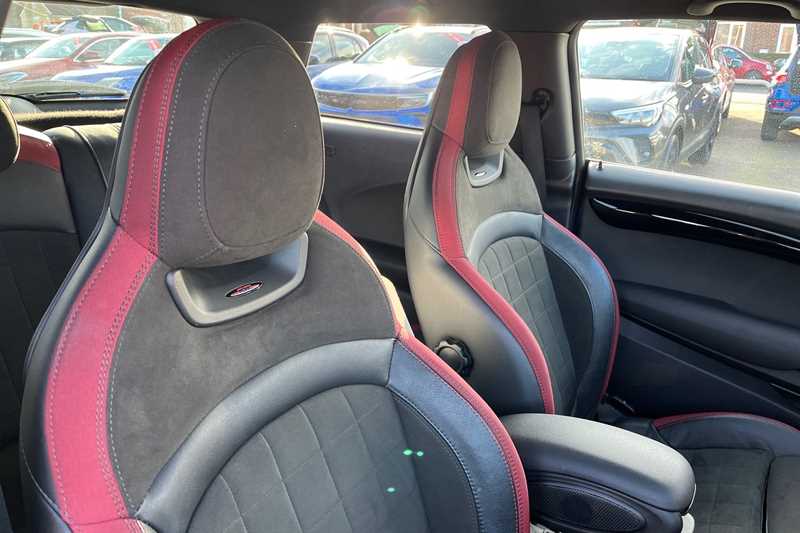 Used MINI Hatch 2018 for sale - 77914579: Photo 23