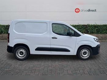 Used Vauxhall Combo Electric 2024 for sale - 76853284: Photo